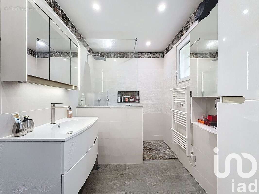 Photo 7 - Maison à AVRAINVILLE