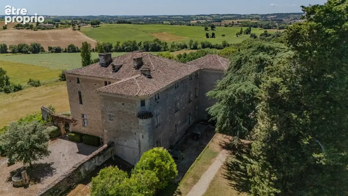 Château historique sur 19,5 hectares - photo 20