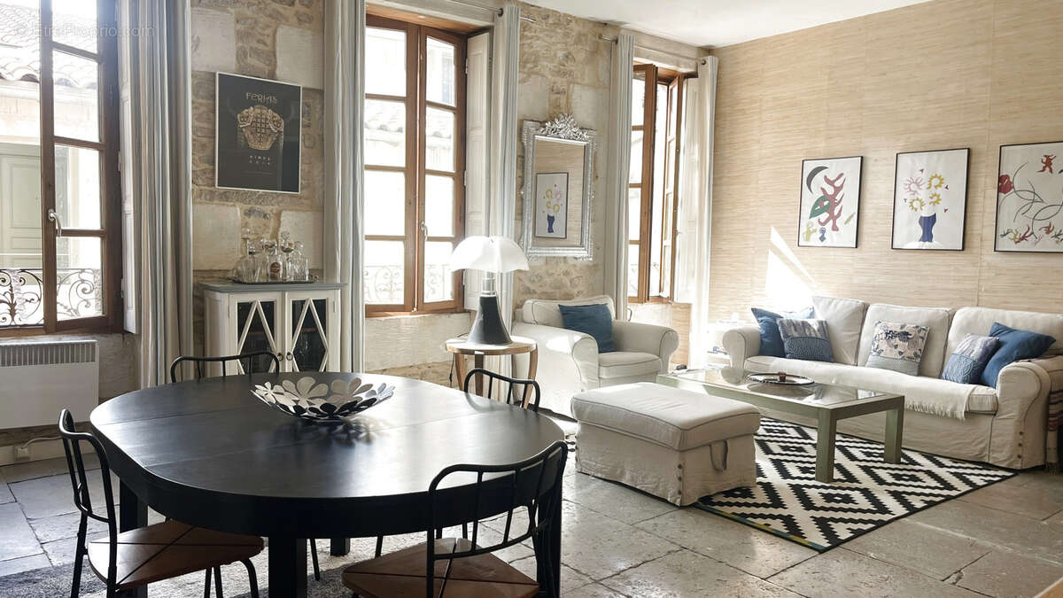 Appartement à NIMES