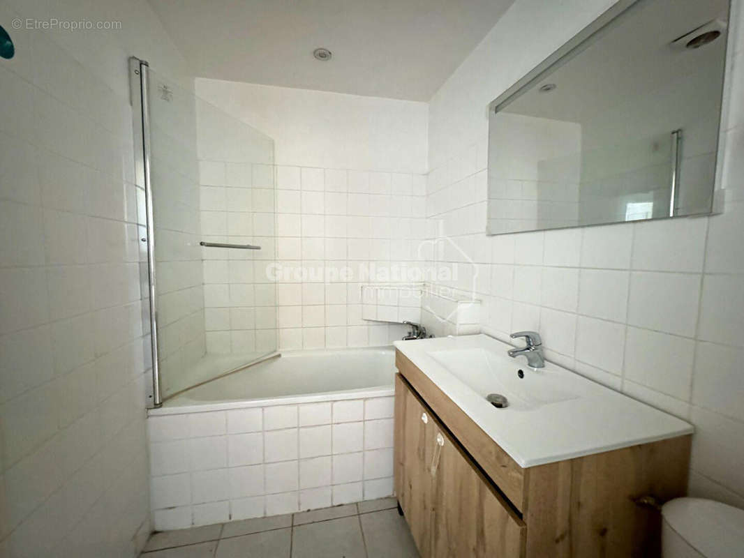 Appartement à CARCES