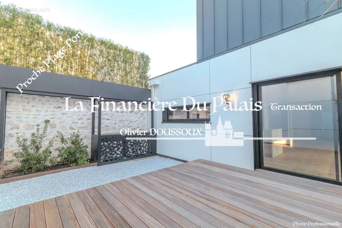 Maison à VAUX-SUR-MER