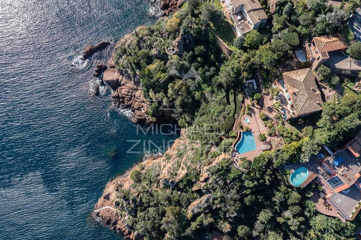 Maison à THEOULE-SUR-MER