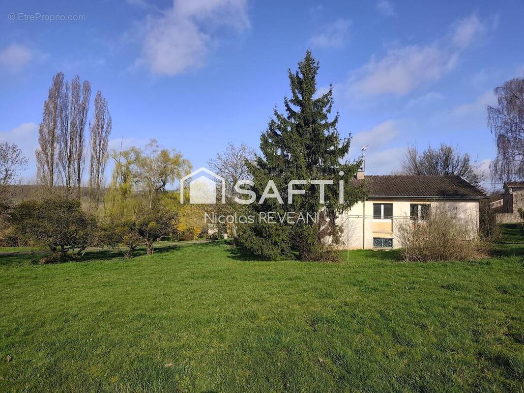 Photo 1 - Maison à LES TROIS-DOMAINES