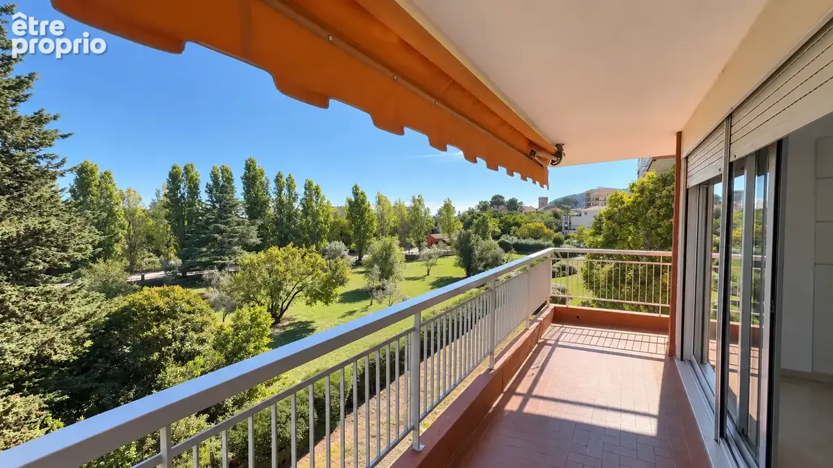 Appartement à MANDELIEU-LA-NAPOULE