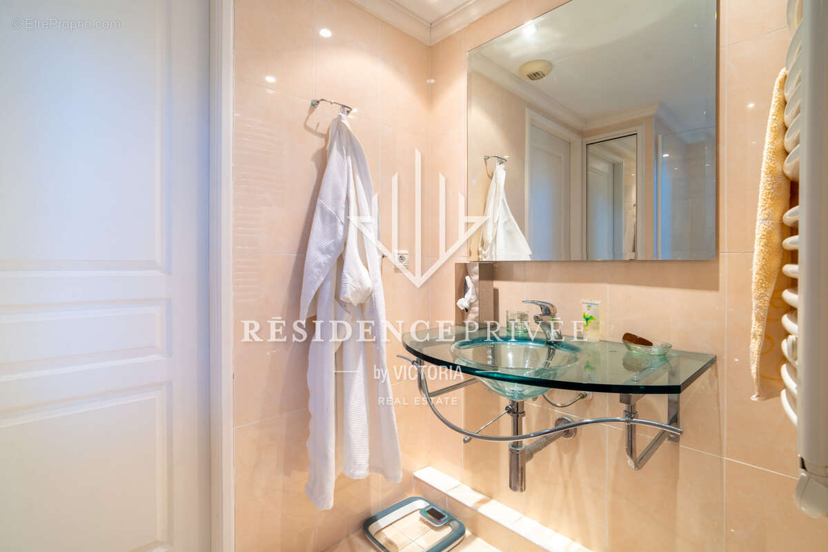 Appartement à HYERES