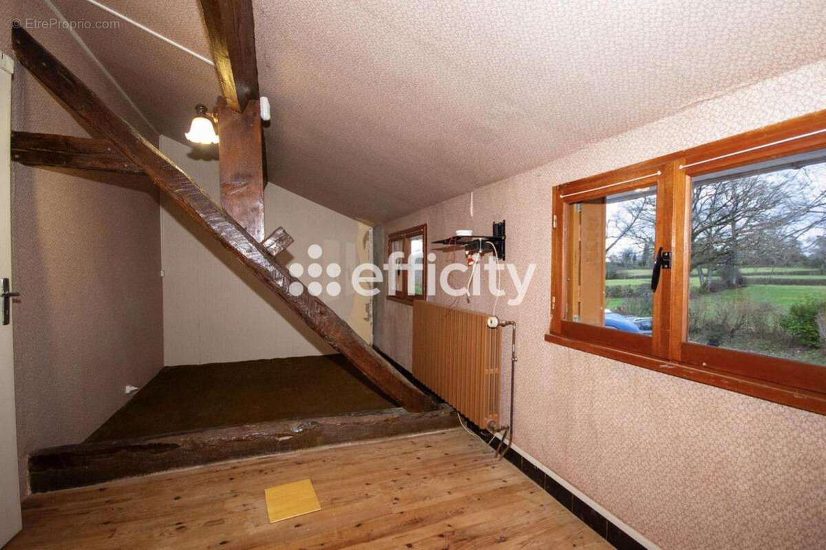 Maison à LA NOCLE-MAULAIX