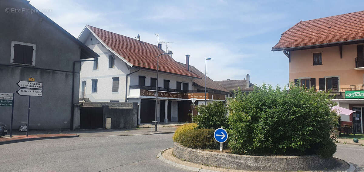 Maison à SAINT-PIERRE-EN-FAUCIGNY