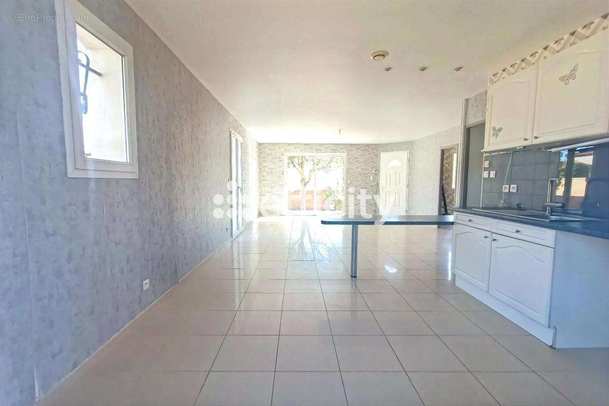 Maison à COLOMBIERS