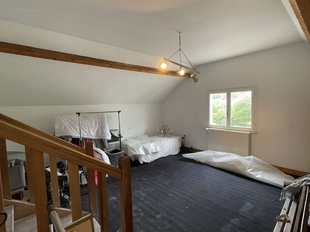 Maison à GRUCHET-LE-VALASSE