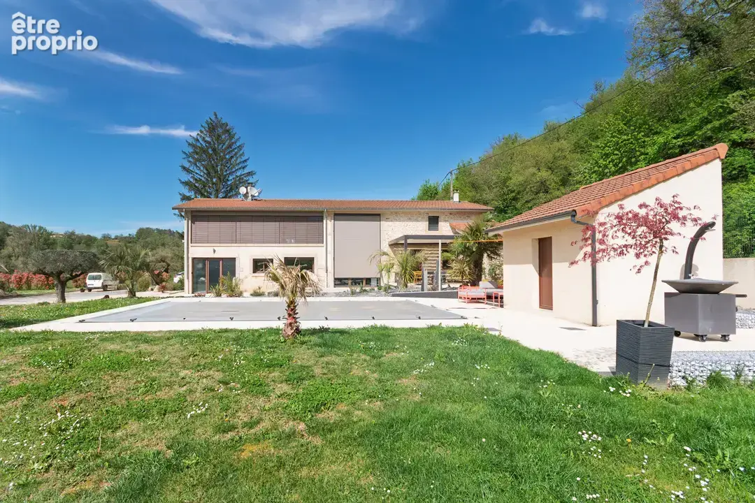 Bastide de Grand Standing : Un Écrin de Luxe et de Confort , une rénovation exceptionnelle et qualitative. - photo 5