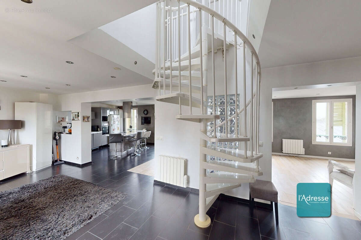 Appartement à NOGENT-SUR-MARNE