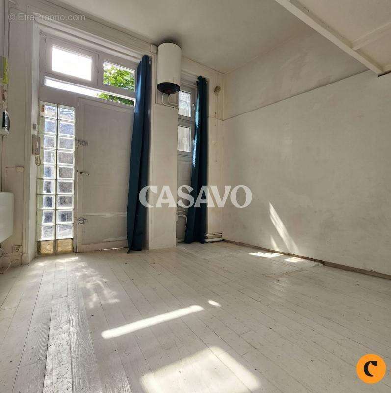 Vente Appartement 1 pièce de 12m² - 75018 Paris - photo 3