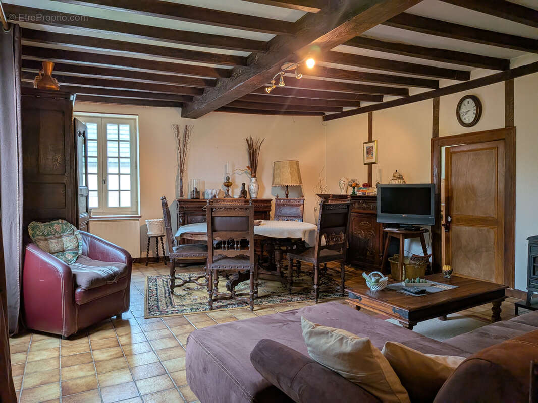 Maison à TINTURY