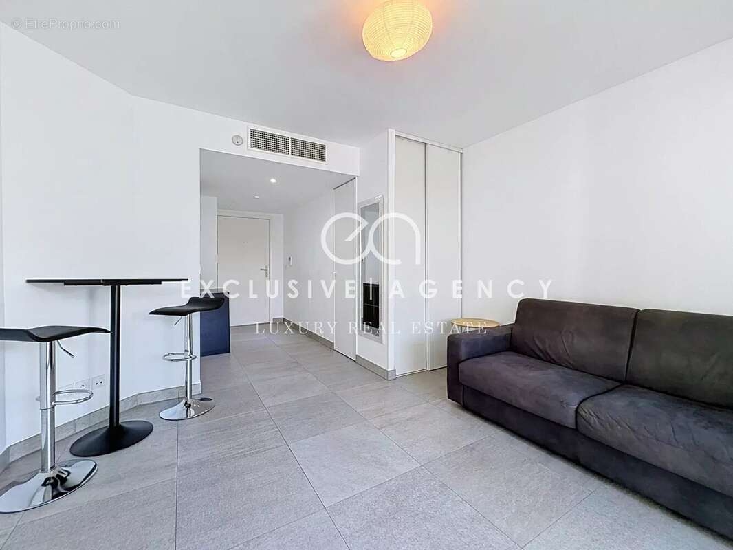 Cannes - studio 26m² - terrasse - parking - photo 4