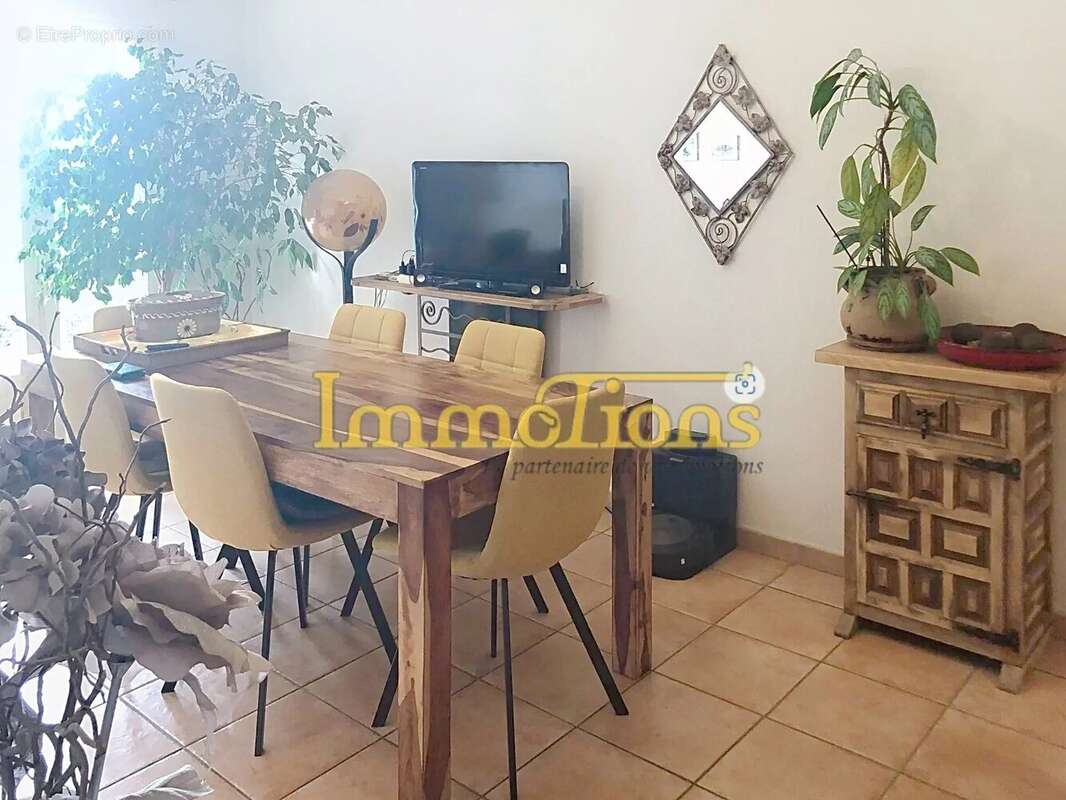 Maison à SAINT-LATTIER