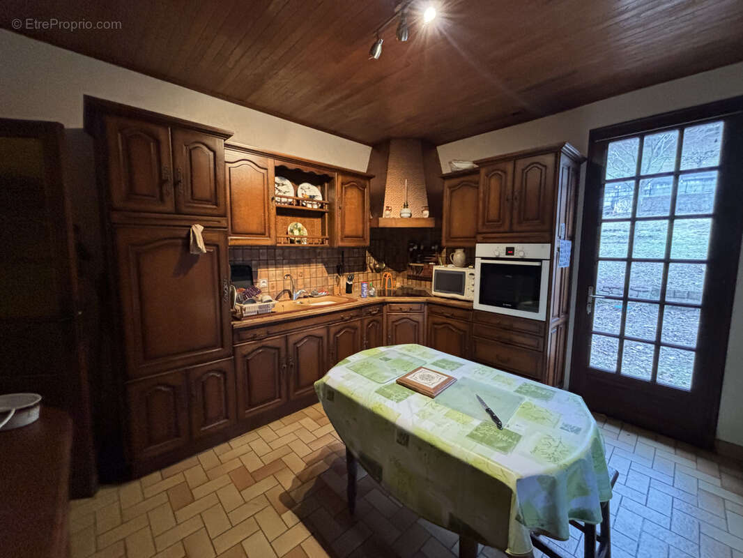 Maison à MONCEAUX-SUR-DORDOGNE
