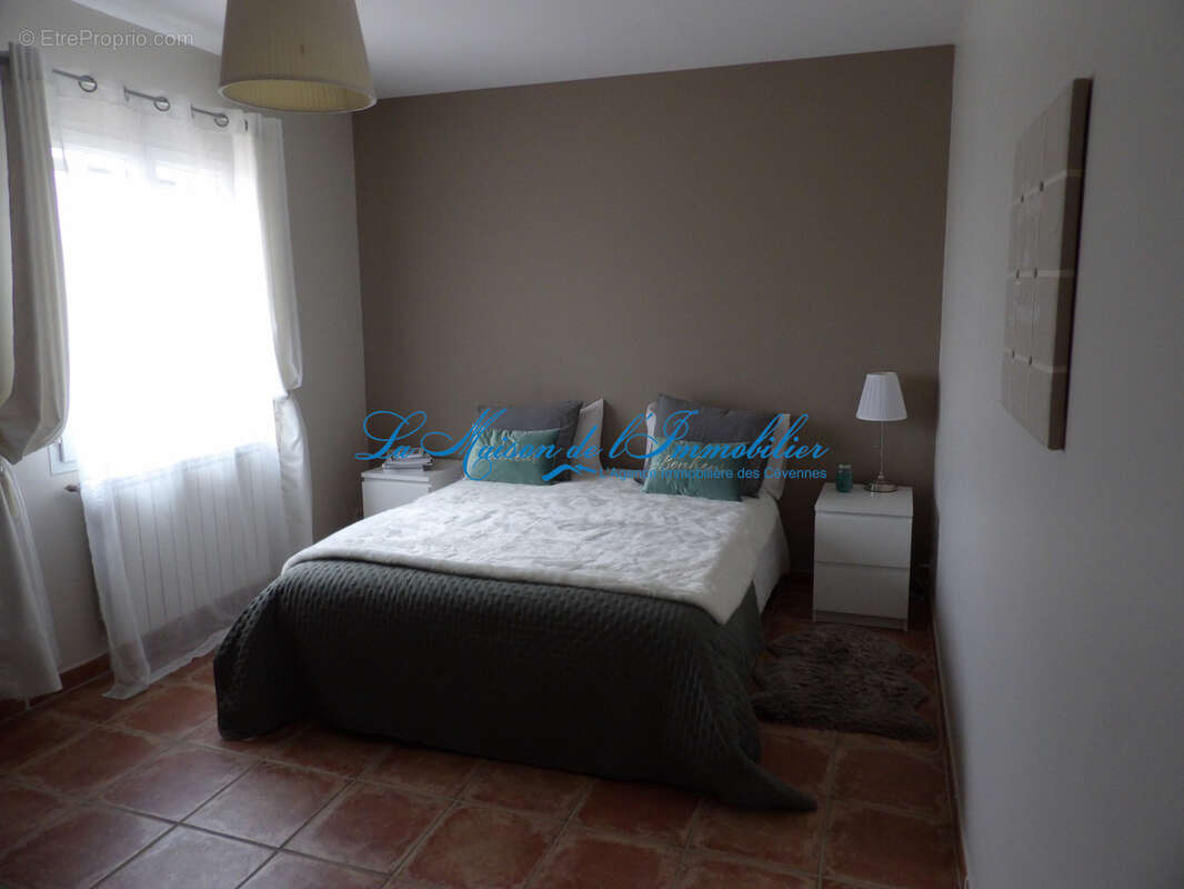 Lédignan - Charmante villa familiale avec piscine sur 2691 m2 de terrain. - photo 14
