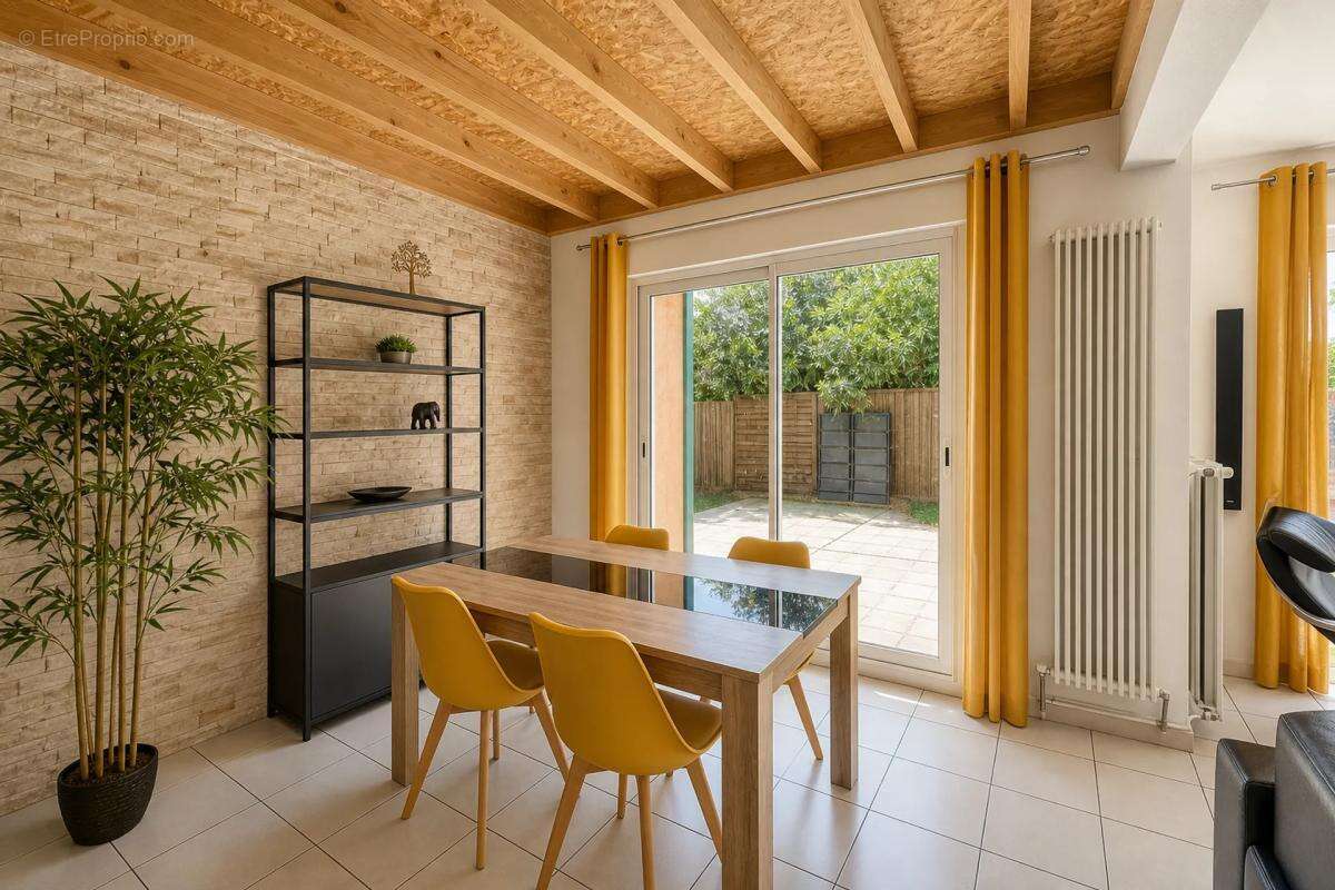 Maison à NIMES