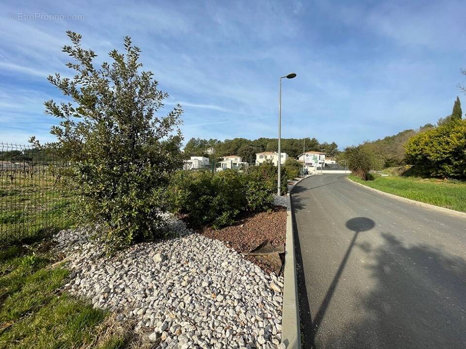 Terrain 800 m² à Montferrier-Sur-Lez  - photo 1