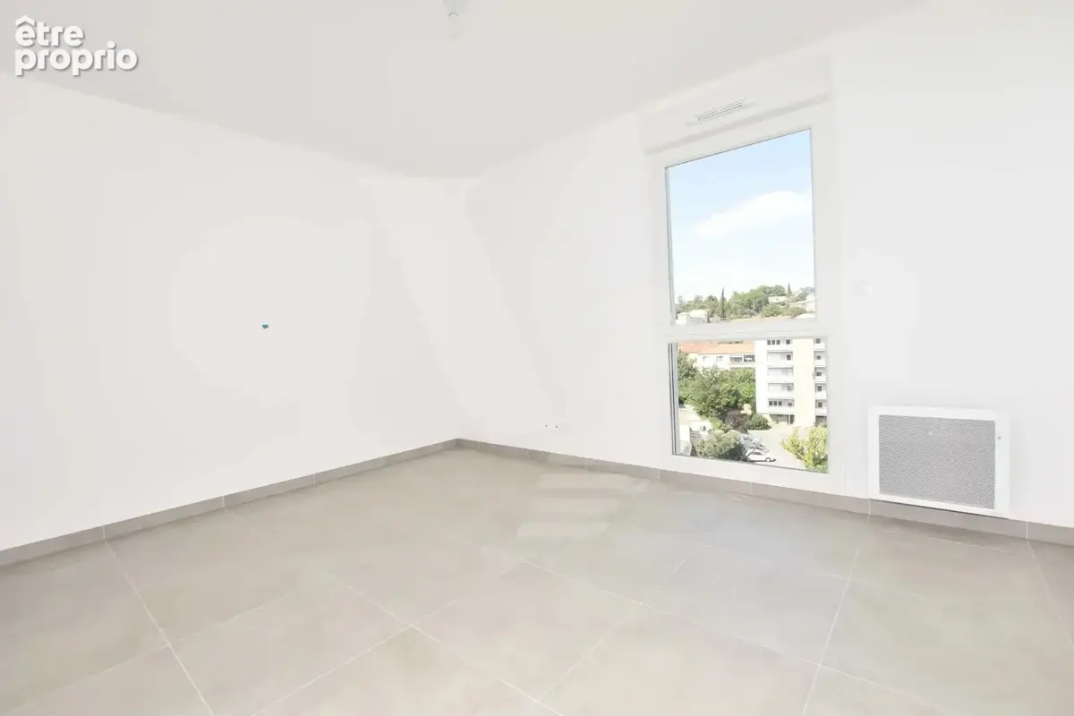 Appartement T3 avec grande terrasse proche gare - photo 3