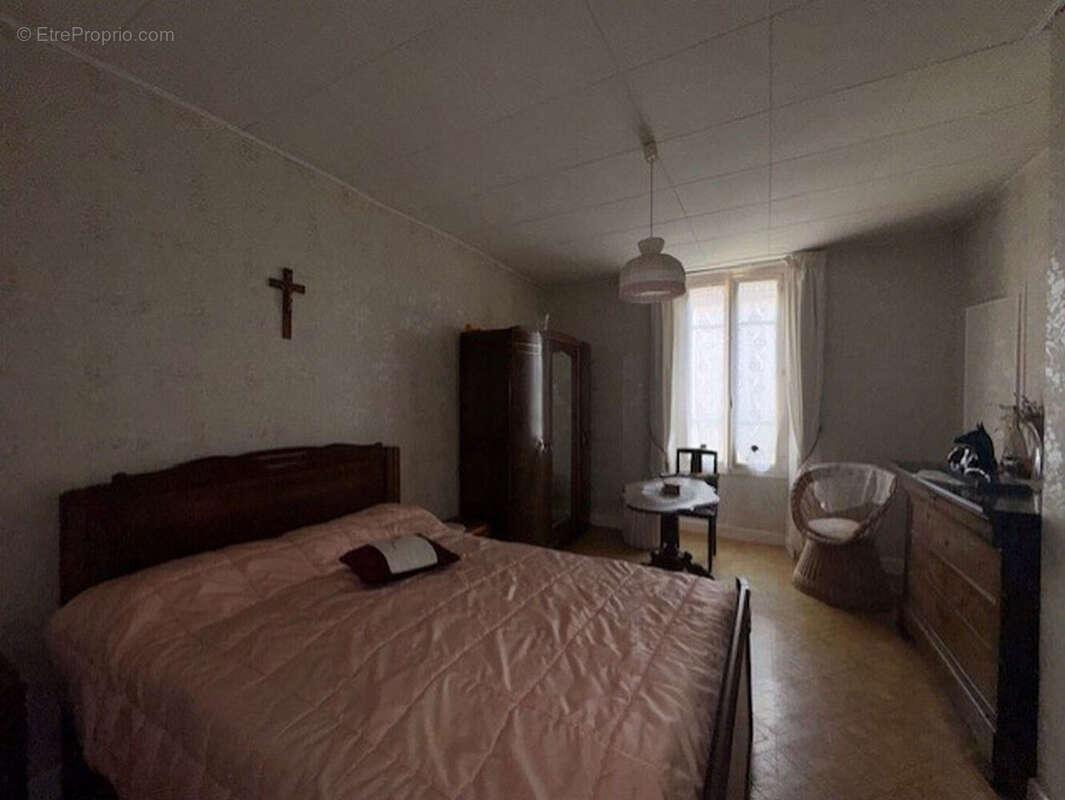 Maison à BARBONNE-FAYEL