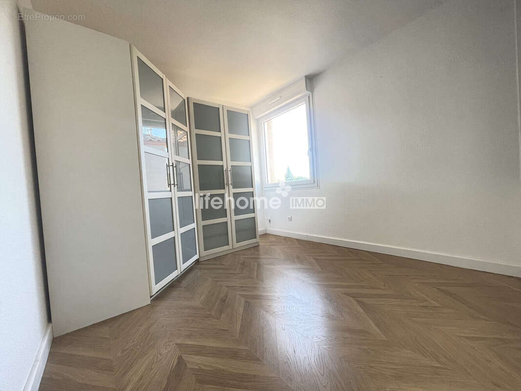 Appartement à LATTES