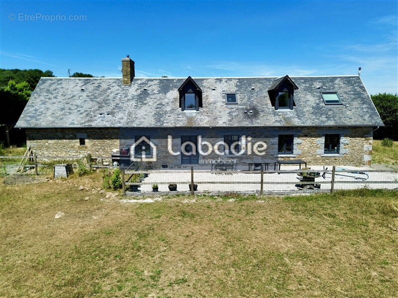 Maison à ROULLOURS