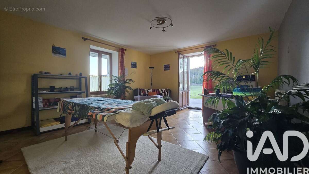 Maison 216 m² à Prenovel  - photo 7