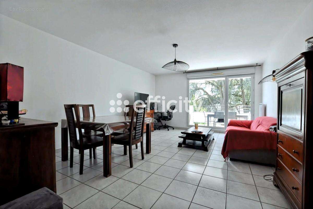 Appartement à FEYZIN