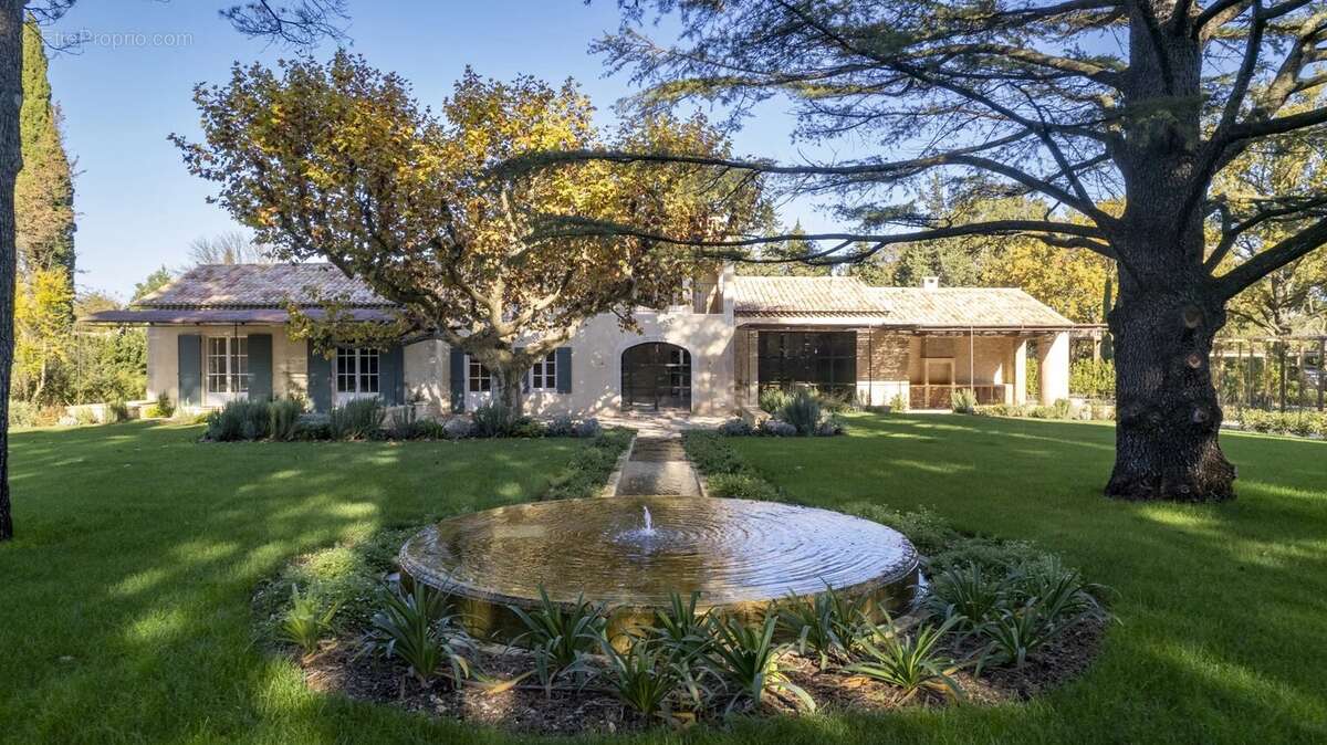 Maison à EYGALIERES