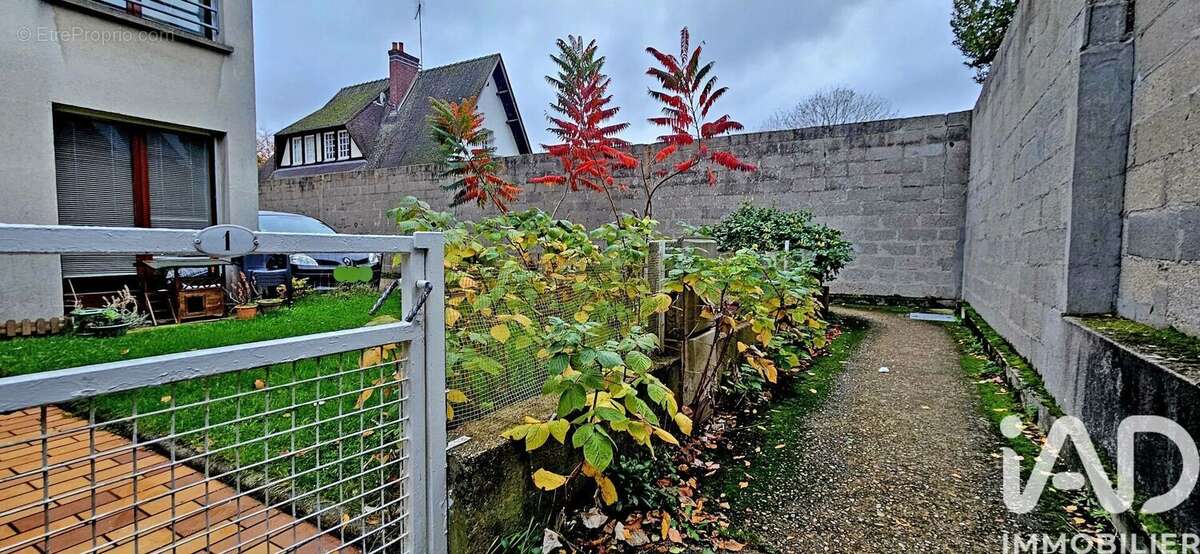Photo 8 - Appartement à SAINT-ETIENNE-DU-ROUVRAY