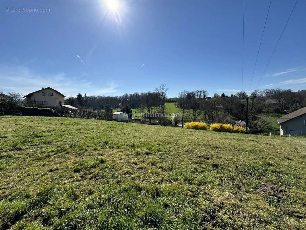 Terrain à CORBELIN