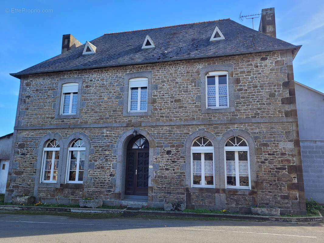 Maison à CUGUEN