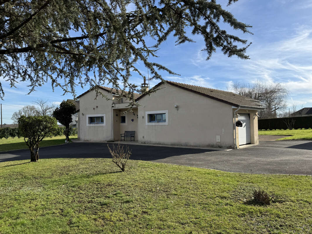 Maison à SAINT-PARDOUX-CORBIER