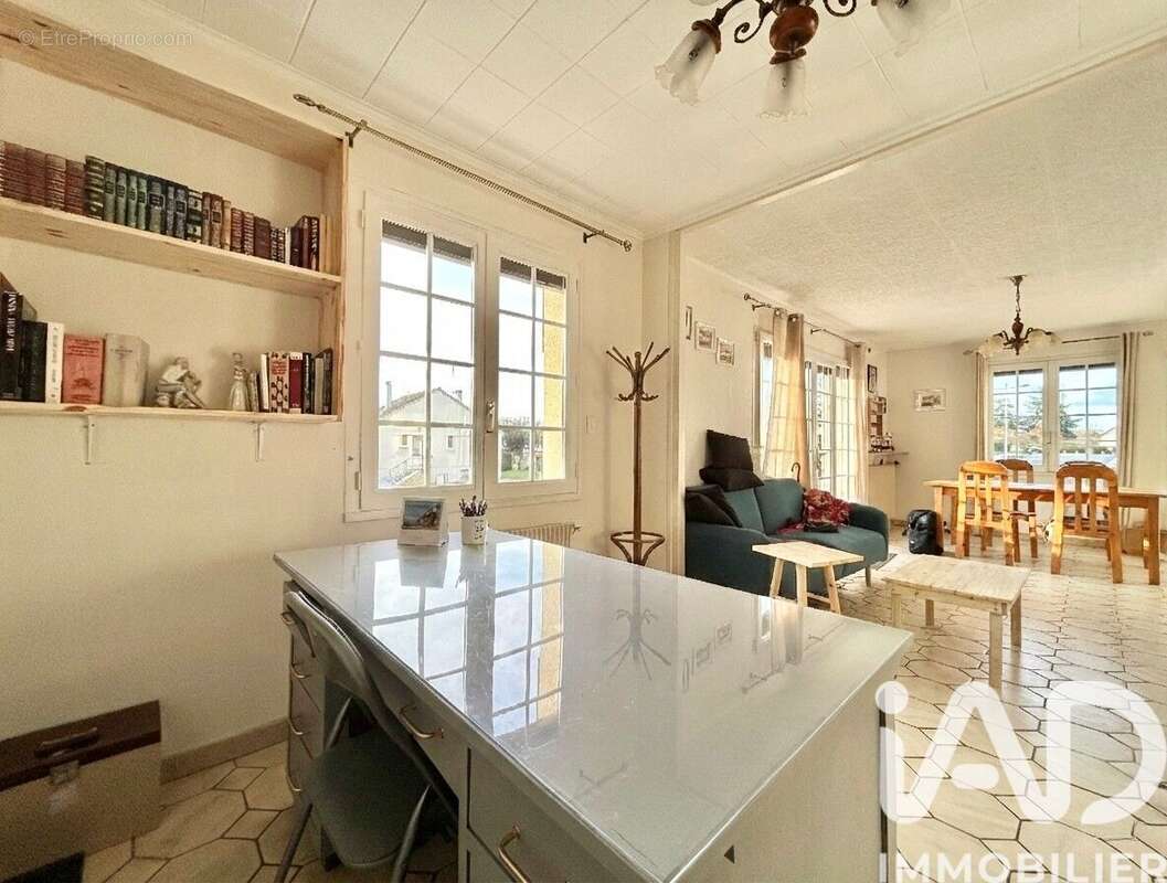 Photo 2 - Maison à BRETEUIL