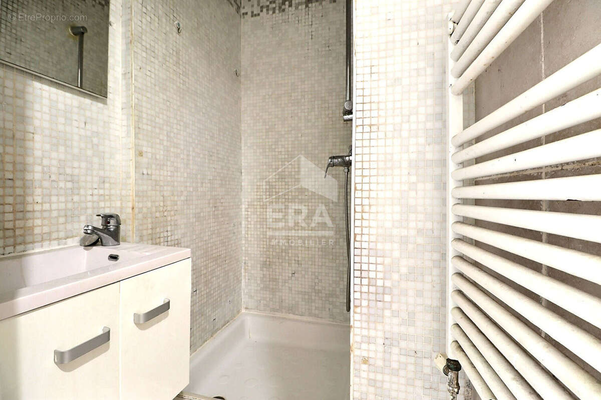 Appartement à AUBERVILLIERS