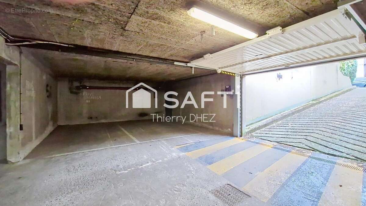 Photo 3 - Parking à LILLE