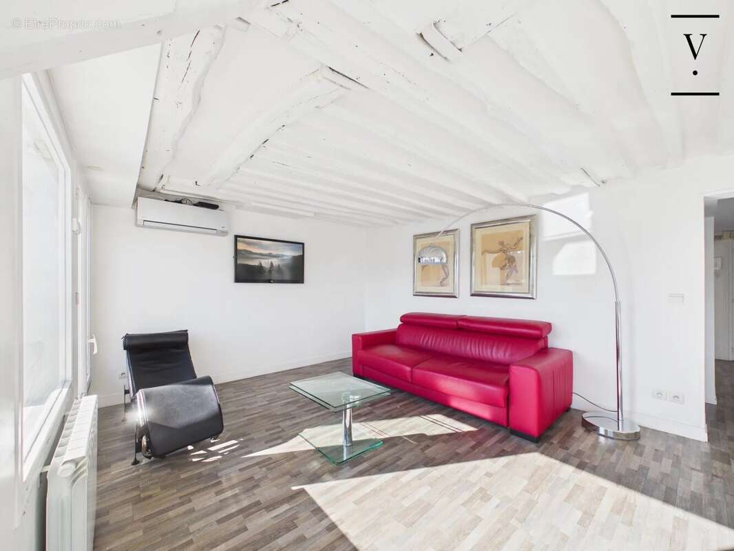 Appartement à PARIS-8E