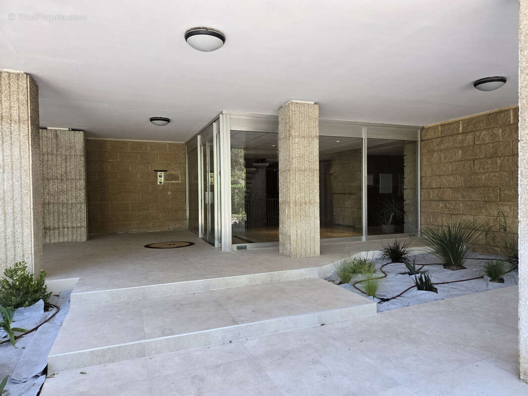 Appartement à MARSEILLE-7E