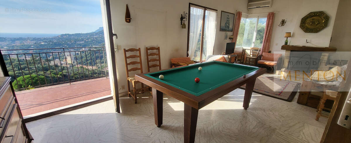 Appartement à MENTON