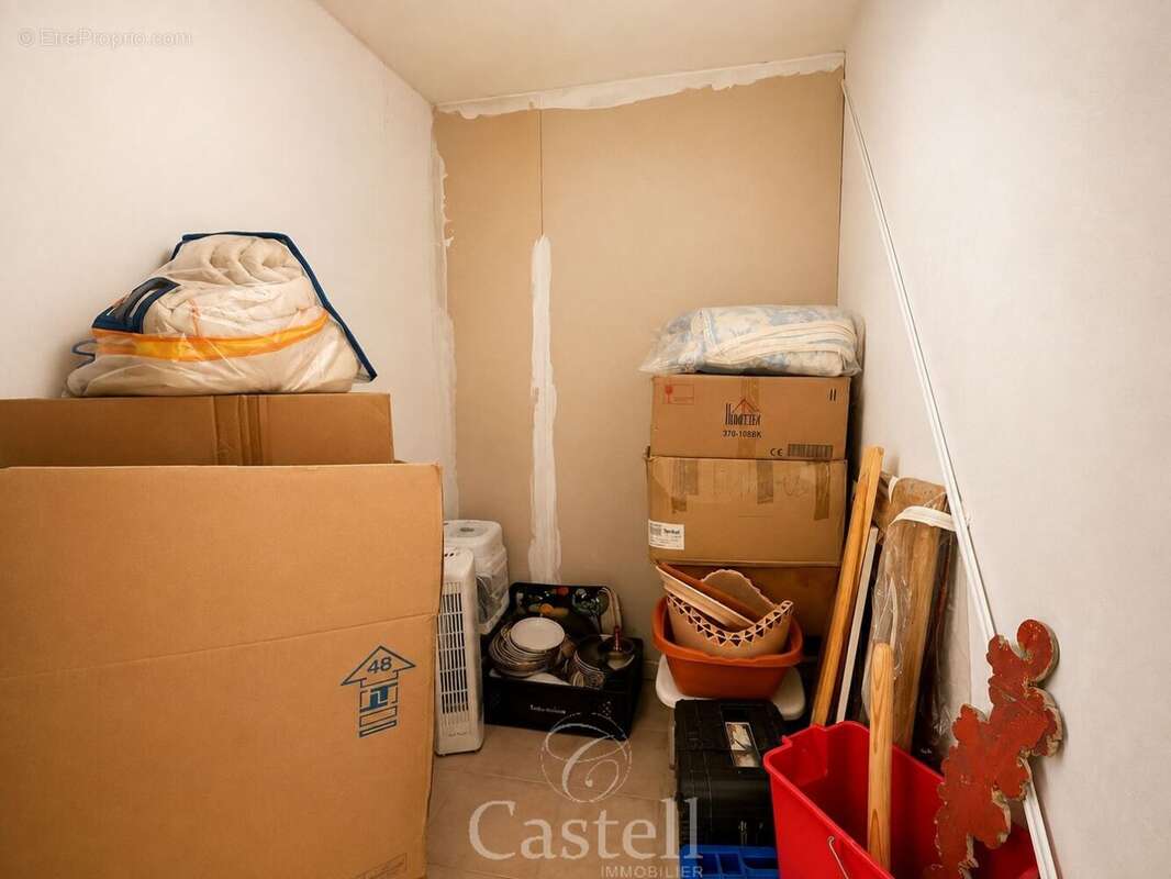 *** grand deux pieces + parking, cave et terrasse *** - photo 7