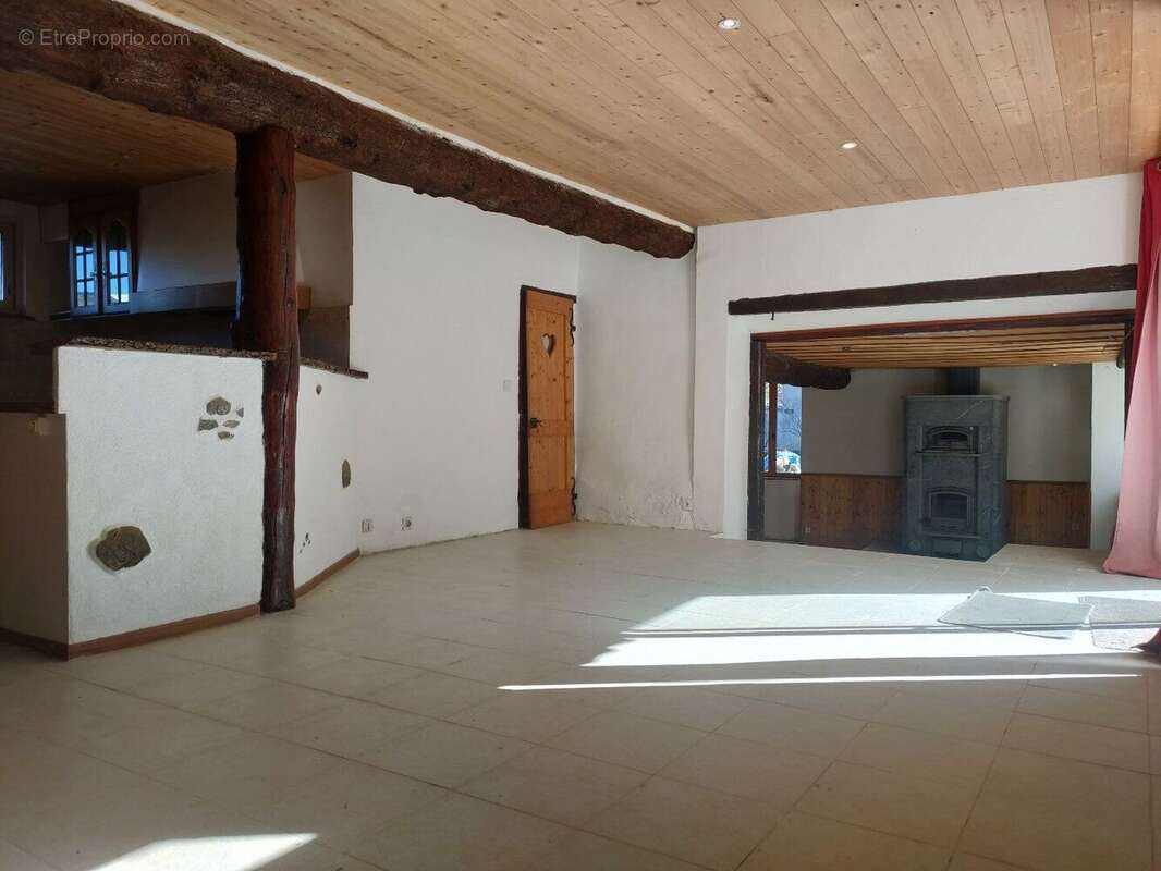 Maison de 200 m² en pierre avec jardin - photo 14