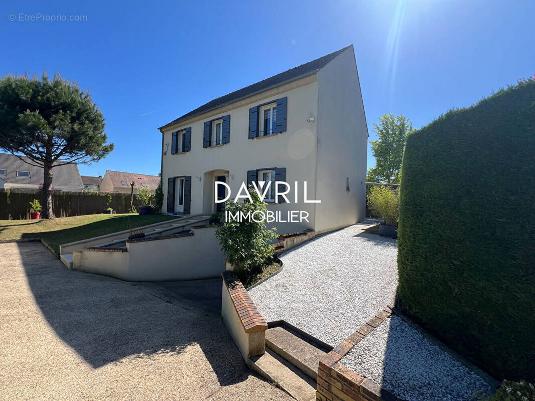 Maison à CONFLANS-SAINTE-HONORINE