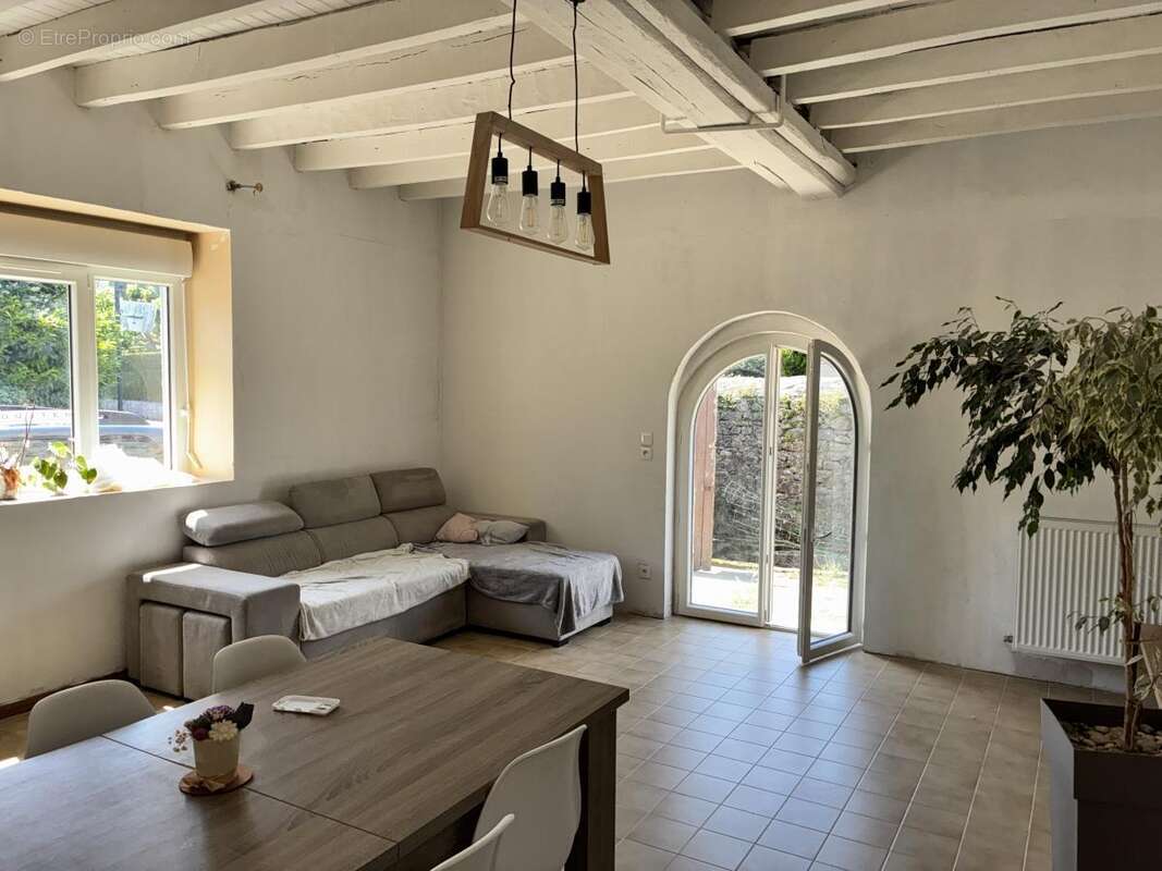 Maison 132 m² à Soulge-Sur-Ouette  - photo 5