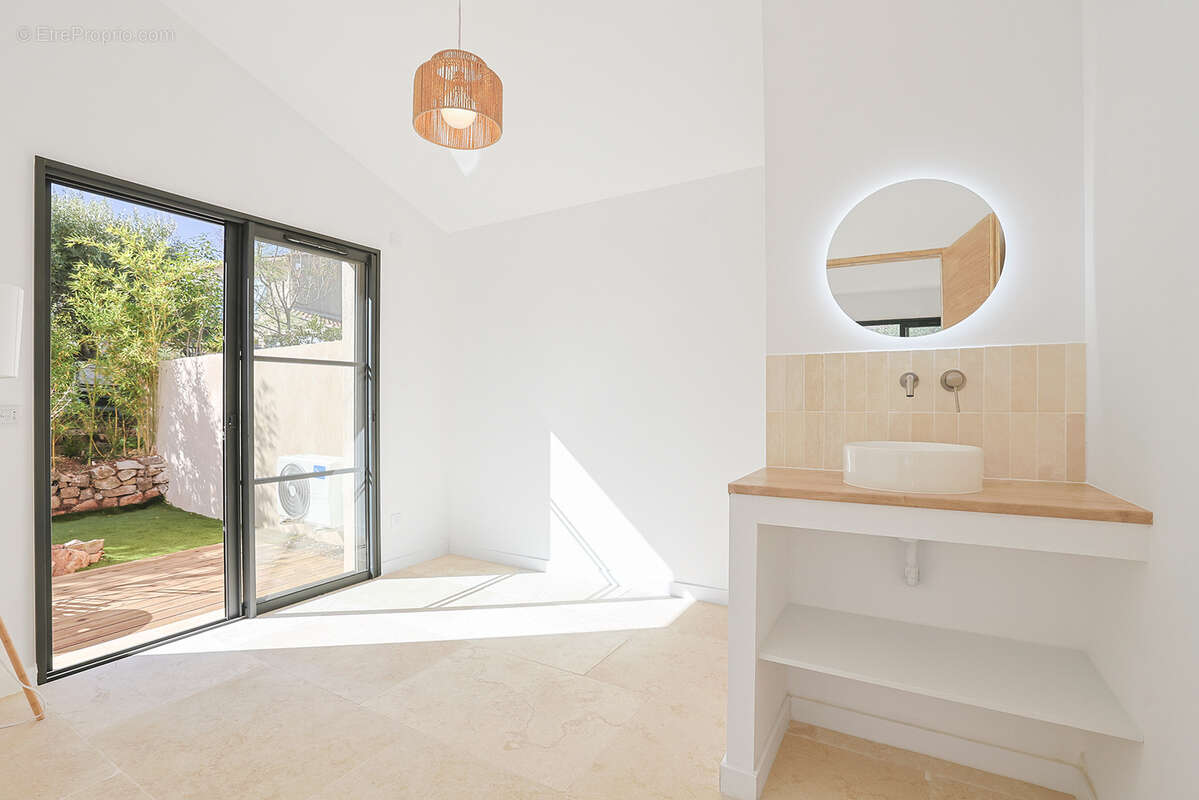 Maison à PUGET-VILLE