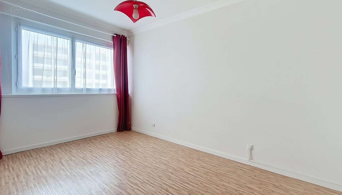 Appartement à LA CHAUSSEE-SAINT-VICTOR