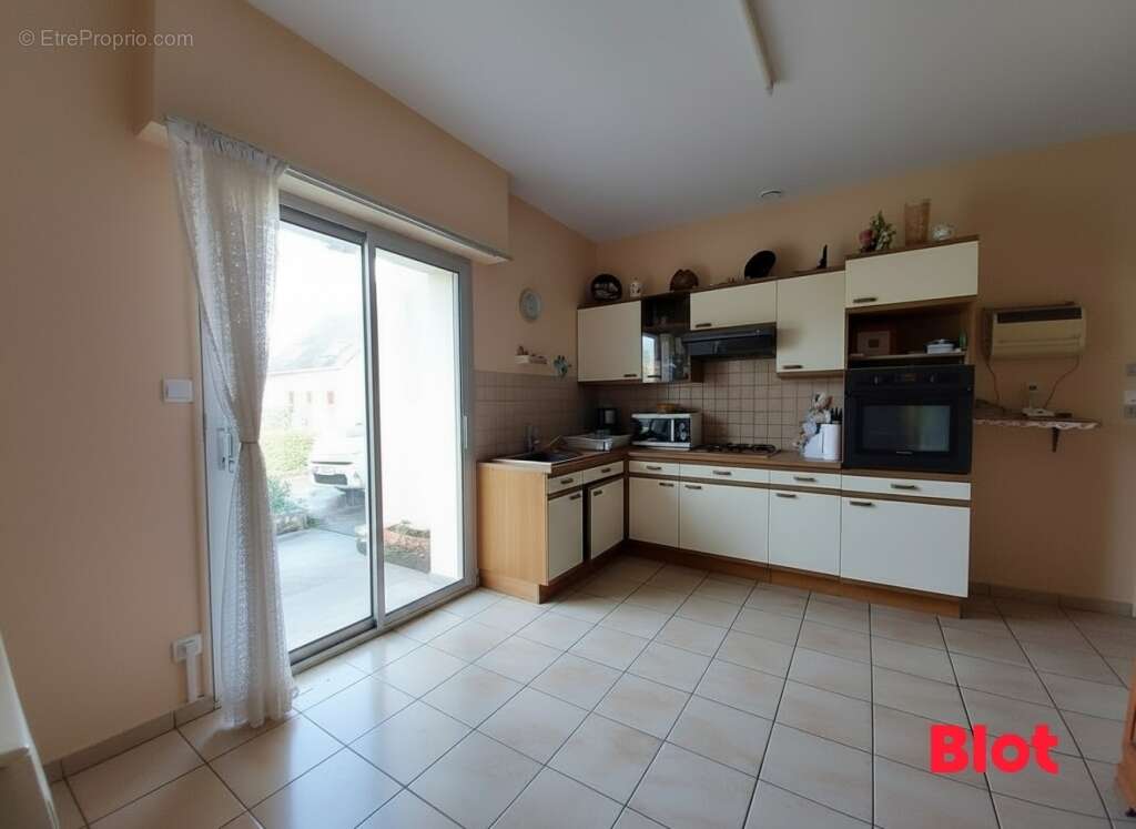Maison à LA BOSSE-DE-BRETAGNE