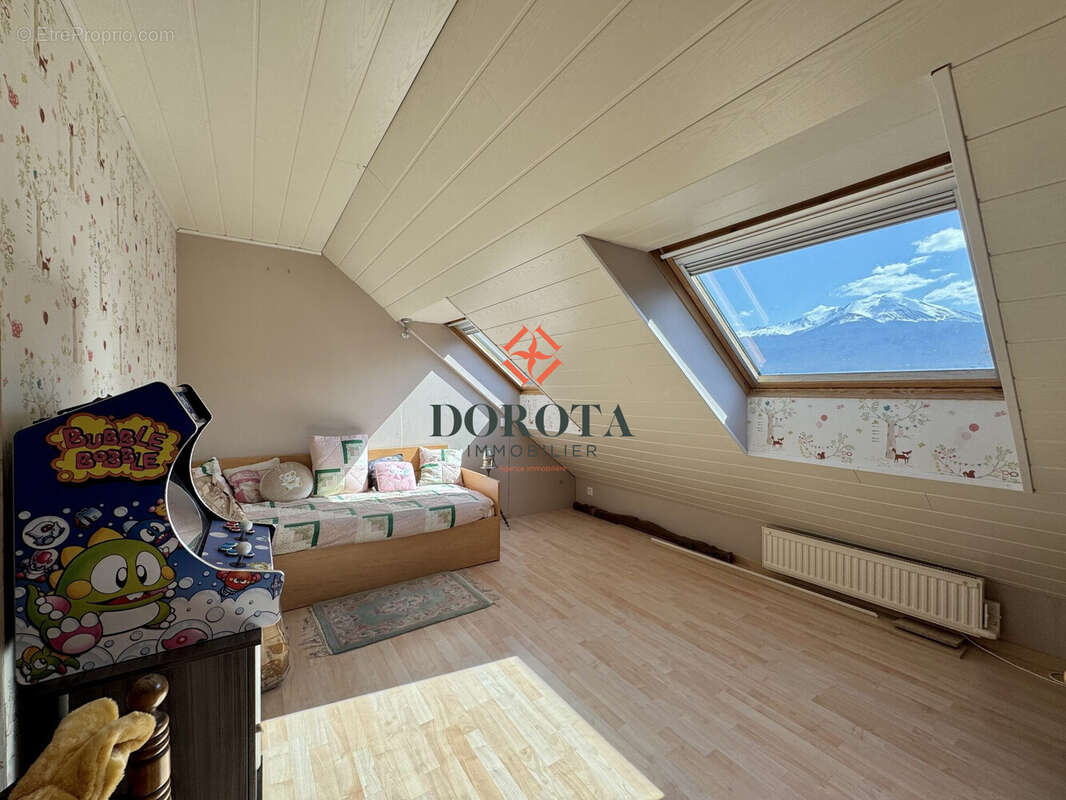 Maison à NOTRE-DAME-DE-MESAGE