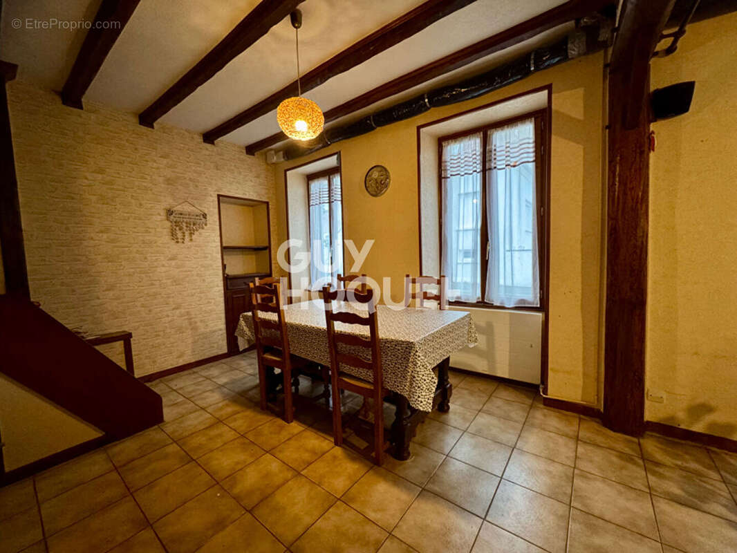 Maison à LE CREUSOT