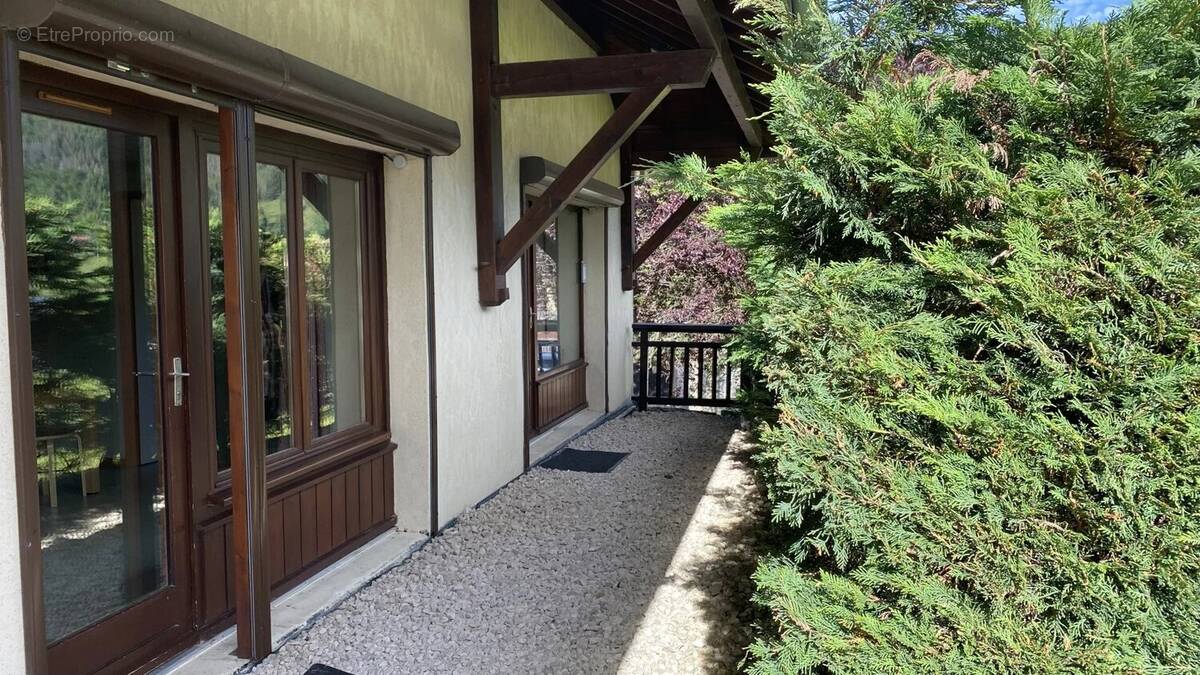 Appartement à LELEX